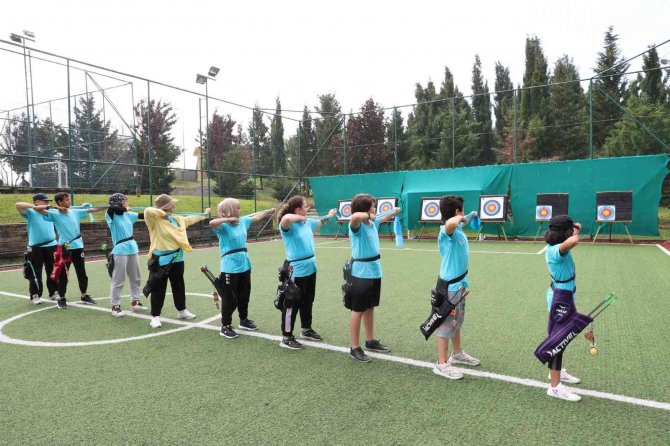 Sultangazi Belediyesi Yaz Spor Okulları’nda Şampiyonlar Yetişiyor