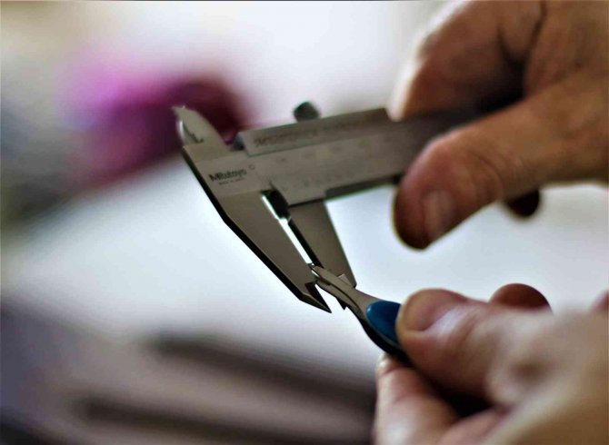 4 Milimetrelik Bıçak Yaptı, Guinness’e Girmek İstiyor