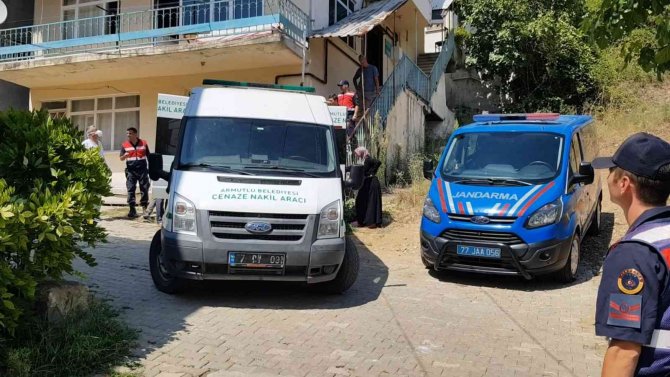 Yalova’da Yalnız Yaşayan Yaşlı Adam Evinde Ölü Bulundu