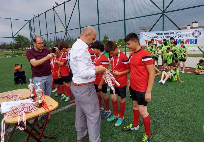 Camiler Arası Futbol Turnuvasının Kazanını Belli Oldu