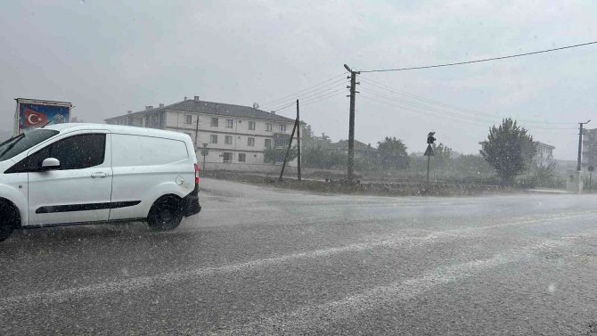 Düzce’de Sağanak Yağış