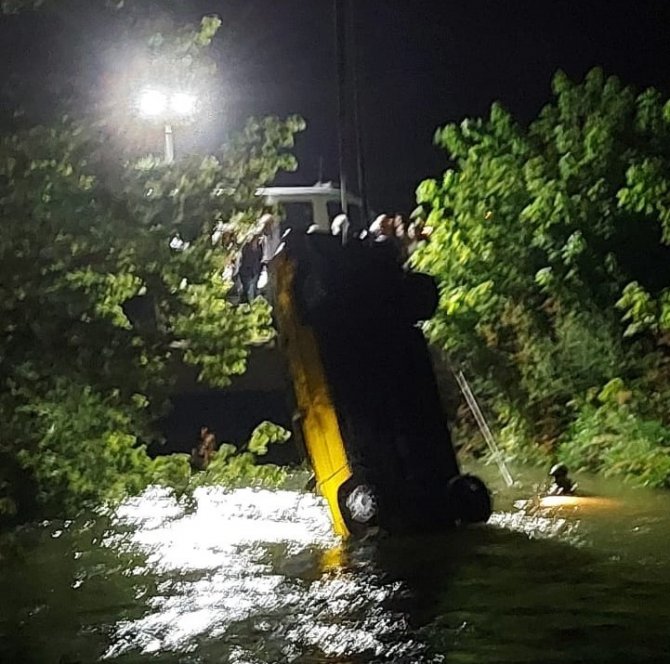 Sulama Kanalına Devrilen Otomobilin Sürücüsü Boğularak Can Verdi