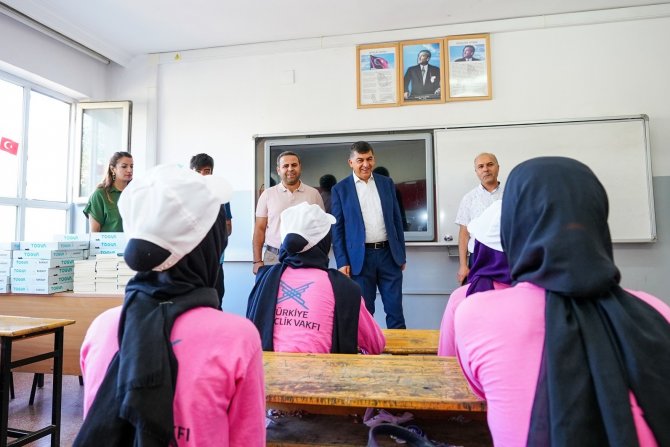 Fadıloğlu, Yaz Okullarını Ziyaret Etti