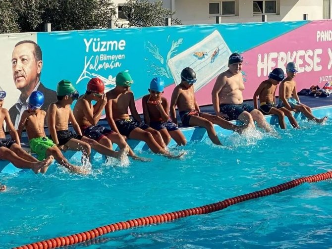 Didim’de Kuran Kursu Öğrencileri Doyasıya Eğlendi