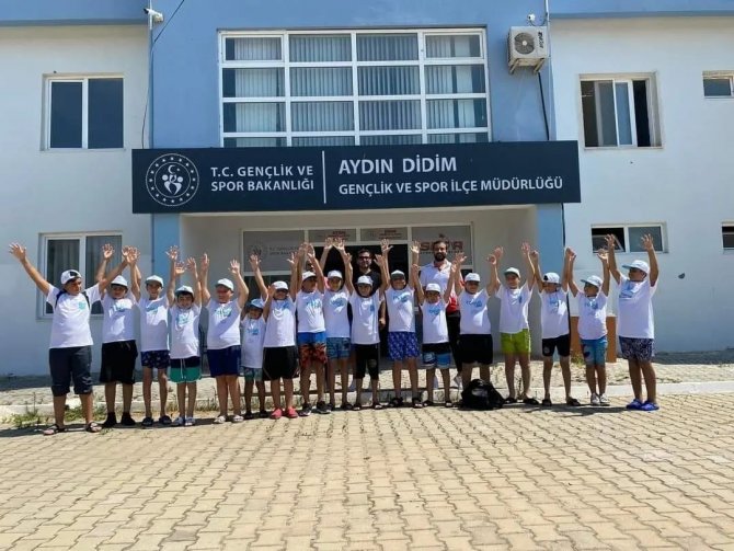 Didim’de Kuran Kursu Öğrencileri Doyasıya Eğlendi