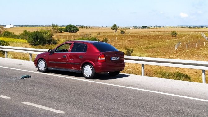 Motosiklet Otomobile Çarptı: 2 Yaralı