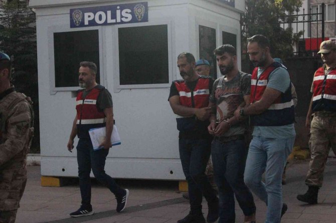 8 Askerin Katil Zanlısı Pkk-kck’lı Terörist Yakalandı
