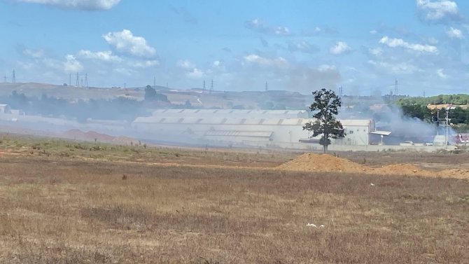 Kocaeli’de Plastik Fabrikasında Yangın Çıktı
