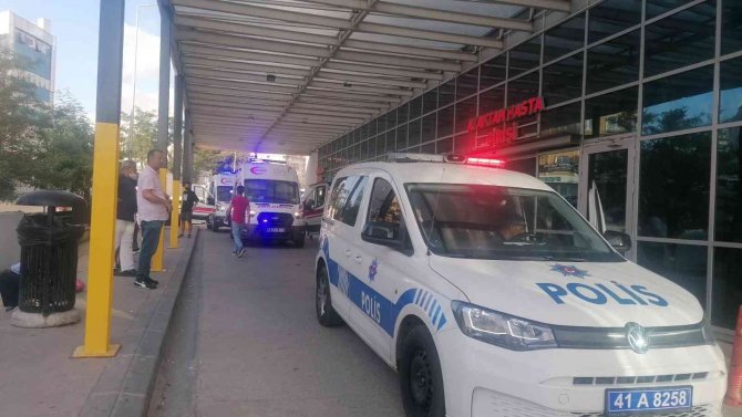 Trafikte Tartıştığı Şahıs Tarafından Bıçaklandı