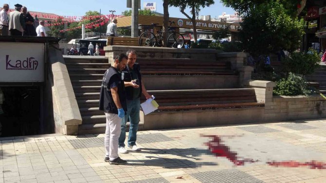 Alkollü Arkadaşların Kavgası Kanlı Bitti