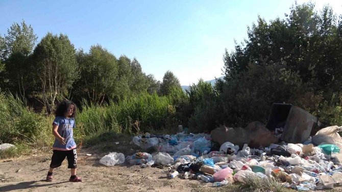 ‘Mükemmeliyet Ödülü’ Alan Nemrut Krater Gölü’nde Çöp Yığını