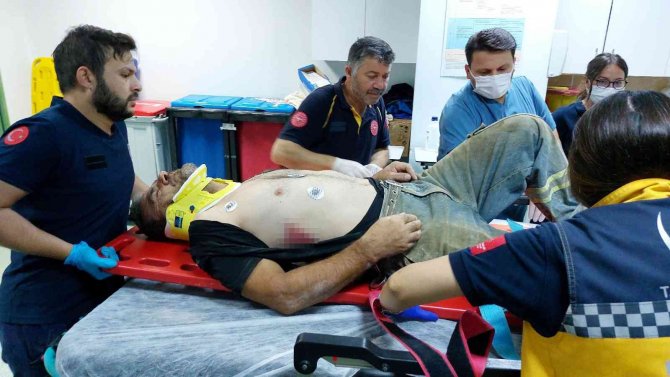 Samsun’da İnşaattan Düşen Kalıp Ustası Ağır Yaralandı