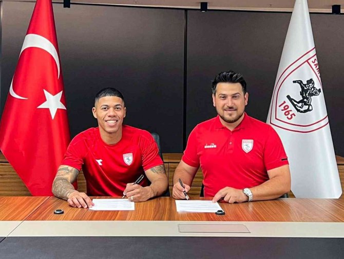 Samsunspor’a Brezilyalı Santrfor