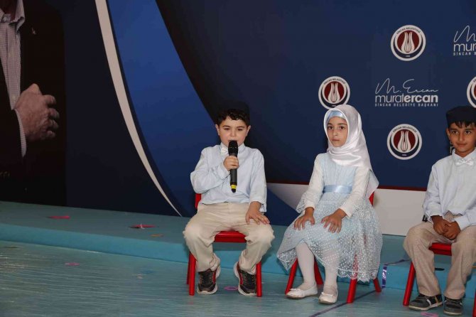 Sincan’da Minik Kur’an Kursu Öğrencilerinin Yıl Sonu Heyecanı