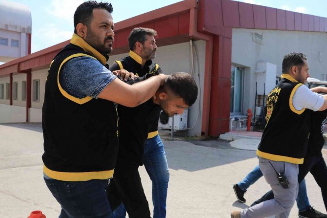 Annesini Rahatsız Eden Kadının Evine Ateş Etti Tutuklandı