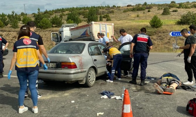 Tavşanlı’da Trafik Kazası: 5 Yaralı