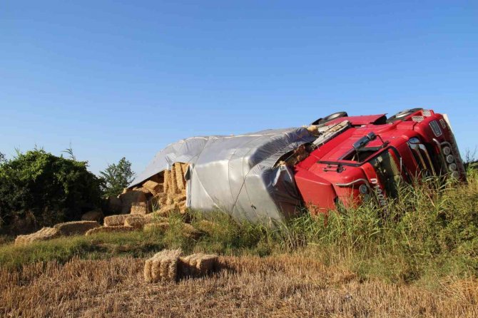 Tekirdağ’da Devrilen Tırdan Burnu Bile Kanamadan Çıktı