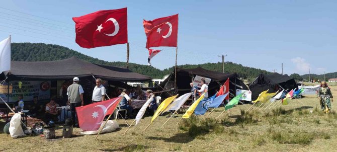 Türkiye’nin Dört Bir Yanından Gelen Yörükler, Süleymanlı Yaylasında Yapılan Toyda Buluştu