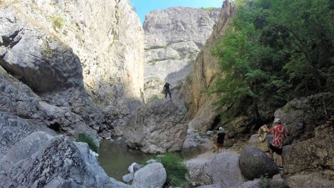Zinav Kanyonu Adrenalin Tutkunlarını Cezbediyor