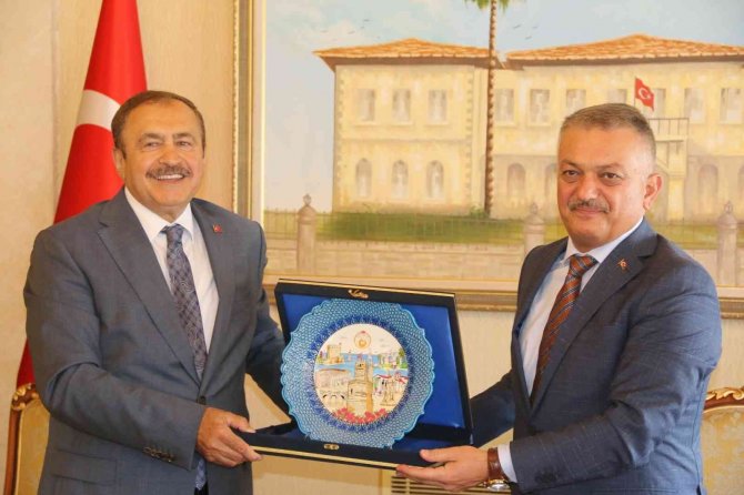 Veysel Eroğlu: “Çin’den Sonra Bal Üretiminde İkinci Sıraya Yükseldik