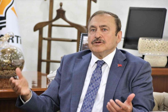 Ak Partili Veysel Eroğlu: “Antalya’da Yollar Afyon Kaymağı Gibi Oldu”