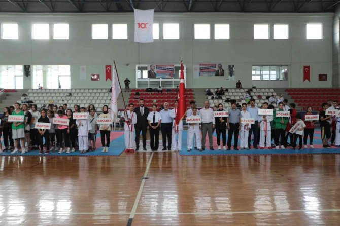 Anadolu Yıldızları Ligi Karate Finalleri İ̇skenderun’da Başladı