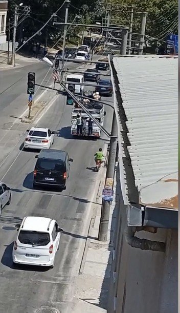 Bursa’da Gençlerin Tehlikeli Yolculuğu Kameralarda