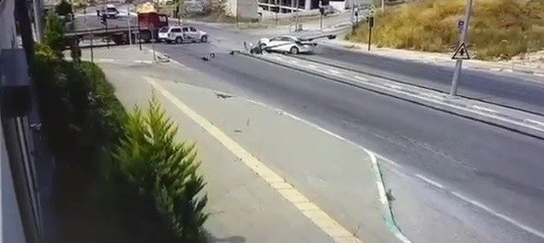 Kırmızı Işığa Uymadı, Bedeli Ağır Oldu