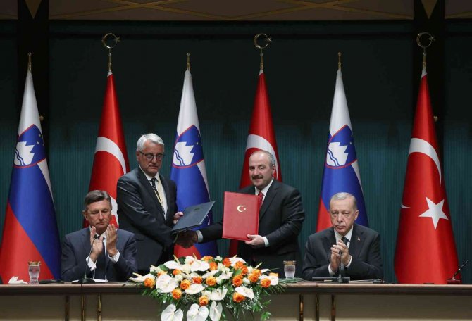 Cumhurbaşkanı Erdoğan’dan Slovenya İle Savunma Sanayinde İş Birliği Mesajı