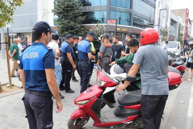 Motosiklet Sürücülere Sıkı Denetim