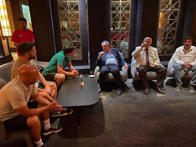 Başkan Yıldırım, Futbolcularla Bir Araya Geldi