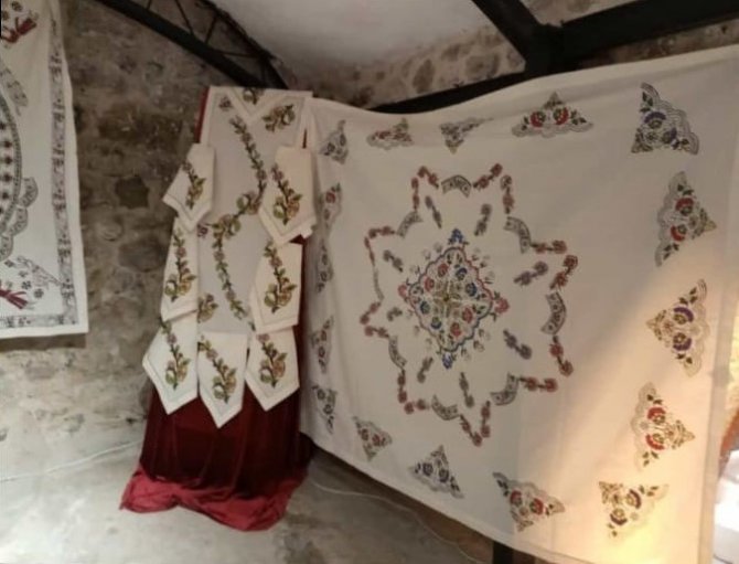 Elazığ’da Kadınların El Emekleri Görücüye Çıktı