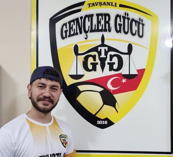 Emre Acar Yuvada Kaldı