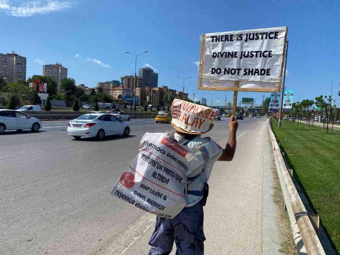 Chp Genel Merkezi Önünde Eylem Yapmıştı, Yürüyerek Diyarbakır’dan İ̇stanbul’a Ulaştı