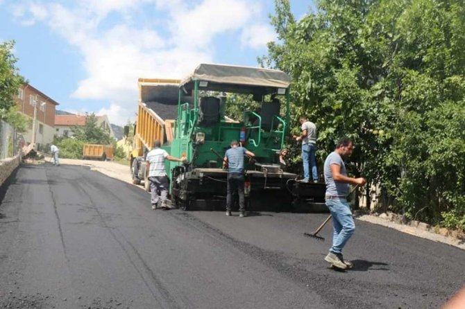 Safranbolu’da 2022 De 9 Bin Ton Asfalt Yapıldı