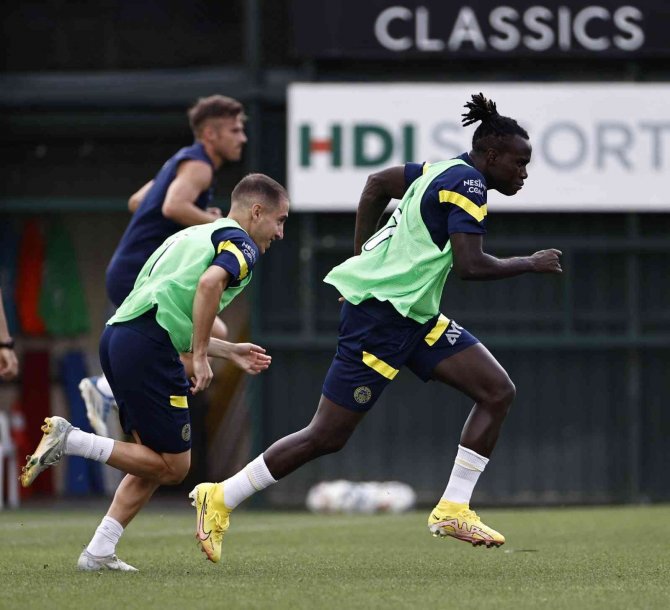 Fenerbahçe, Slovacko Maçının Hazırlıklarını Sürdürdü