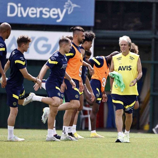 Fenerbahçe, Slovacko Maçının Hazırlıklarını Sürdürdü