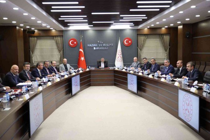 Fiyat İ̇stikrarı Komitesi Tarımsal Ürünler Ve Konutta Fiyat Artışına Karşı Alınabilecek Önlemleri Görüştü