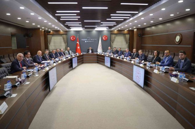 Fiyat İ̇stikrarı Komitesi Tarımsal Ürünler Ve Konutta Fiyat Artışına Karşı Alınabilecek Önlemleri Görüştü