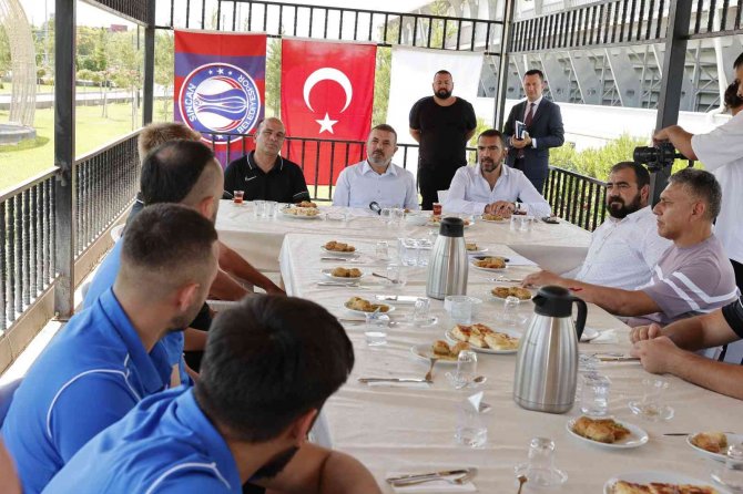 Sincan Belediyespor Yeni Sezon Hazırlıklarına Başladı