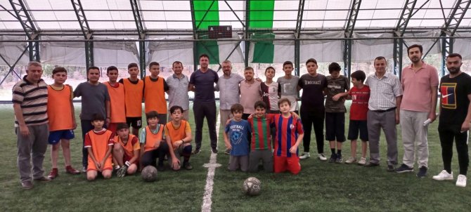 Gediz’de Futbol Ve Voleybol Turnuvaları Başladı