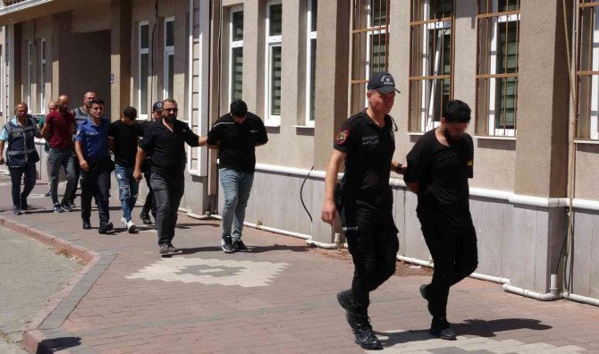 Çanakkale’de Polisin Yaralandığı Kavgayla İlgili 4 Tutuklama