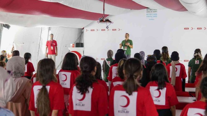 Heybeliada, Yetim Çocuklara Kucak Açtı