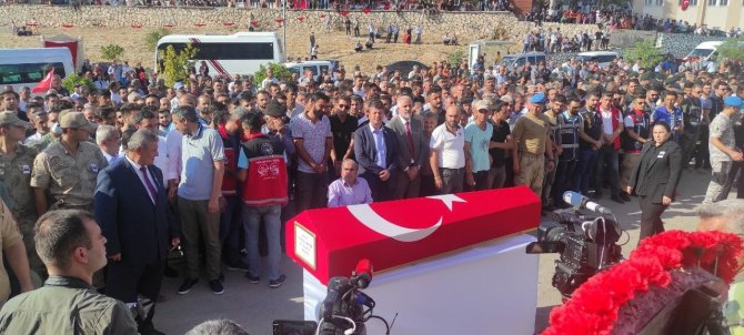 Şehit Uzman Onbaşı Mustafa Demir Son Yolculuğuna Uğurlandı