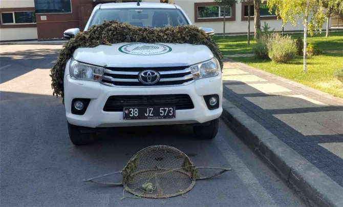 Kaçak Avlanan 3 Kişiye Suçüstü