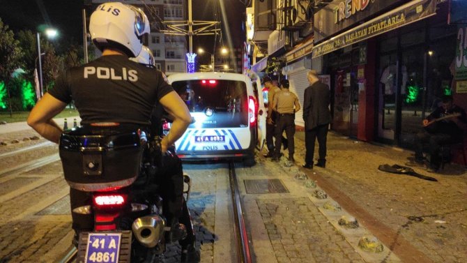 Alkollü İki Grup Arasında Çıkan Kavga Güçlükle Ayrıldı