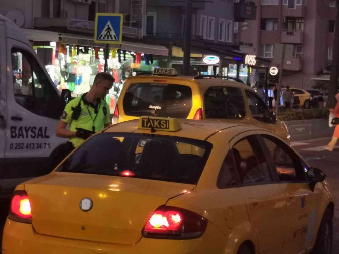 Marmaris’te Trafik Ekipleri Ticari Taksi Denetimlerine Devam Ediyor