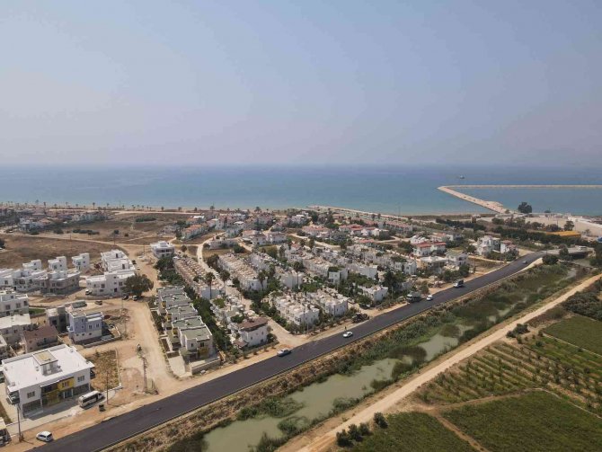 Silifke’de Yol Çalışmaları Sürüyor