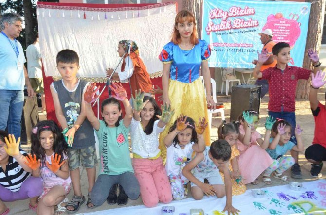 Mersin’de ’Köy Şenlikleri’ Renkli Görüntülerle Sürüyor