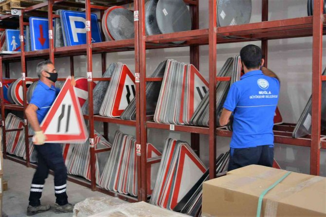 Muğla Büyükşehir, Ürettiği Levhalardan 14 Milyon Tl Tasarruf Etti